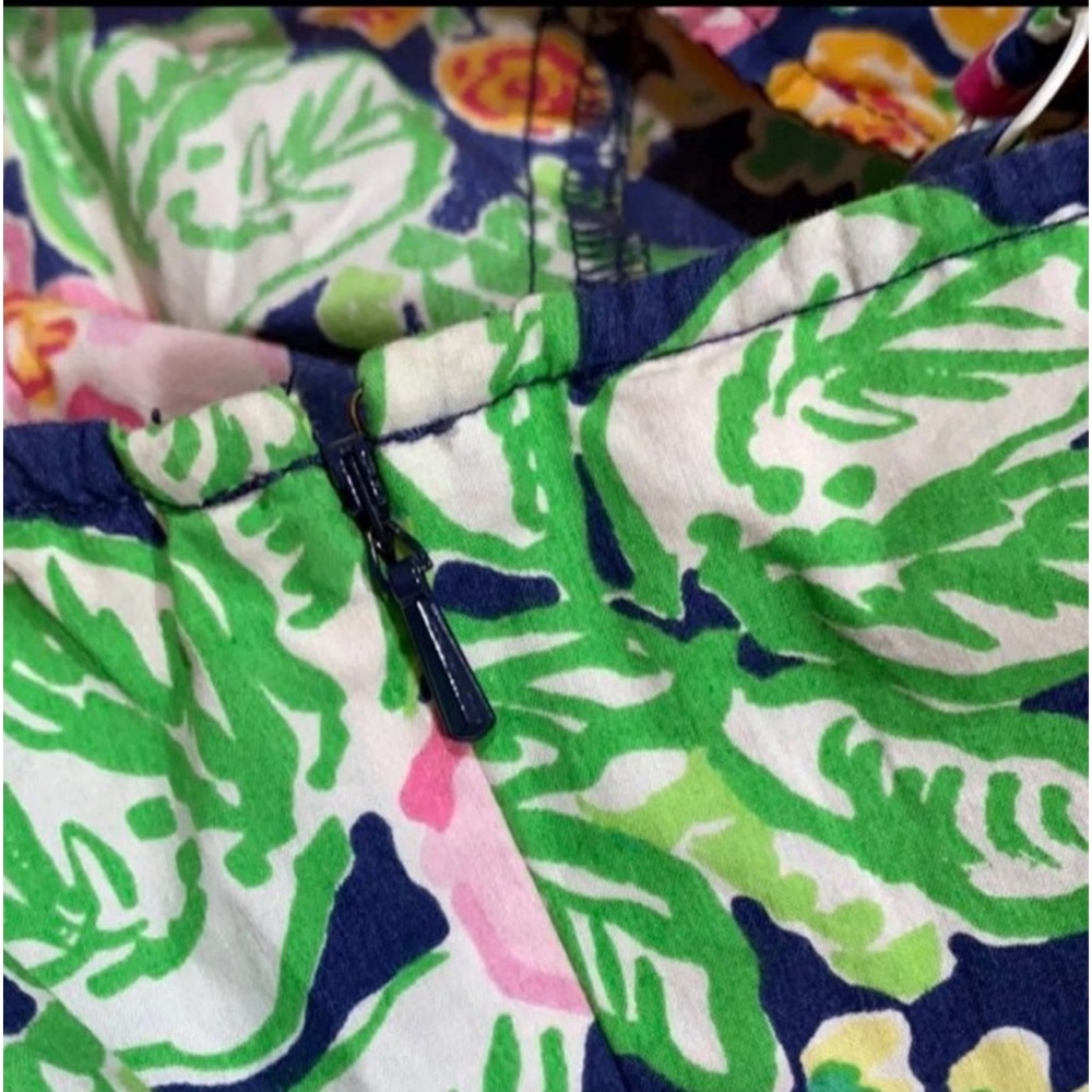 Lilly Pulitzer Gardenia Peplum top sz.4 - Picture 11 of 12